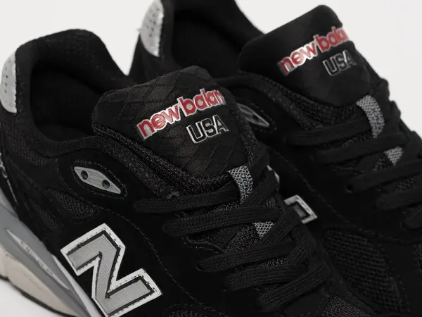 Кроссовки New Balance 990 v3 - 42300