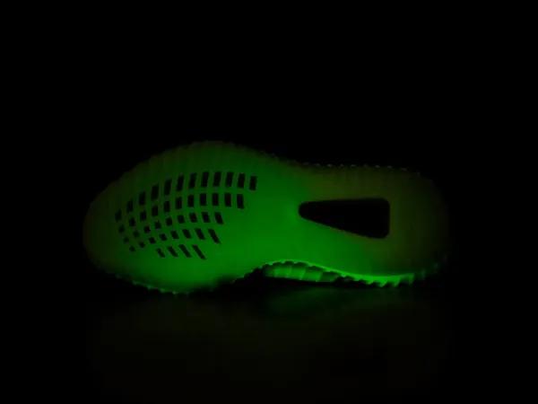 Кроссовки Adidas Yeezy 350 Boost v2 - 17282