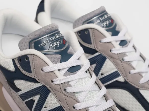 Кроссовки New Balance 990 v6 - 42281