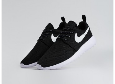 Кроссовки Nike Roshe...