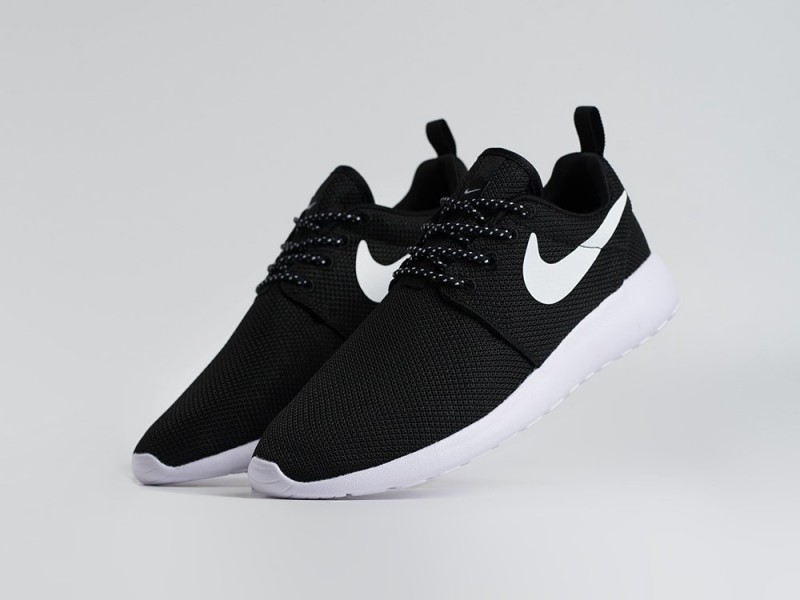 Кроссовки Nike Roshe Run - цвет Черный