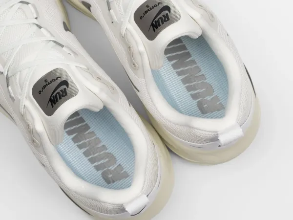 Кроссовки Nike Vomero 18 - 47112