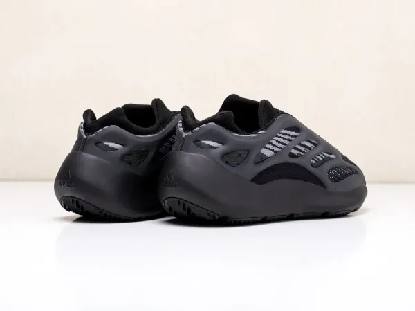 Кроссовки Adidas Yeezy Boost 700 v3 - 18664