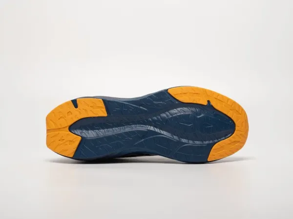 Кроссовки Asics Novablast 3 - 41680