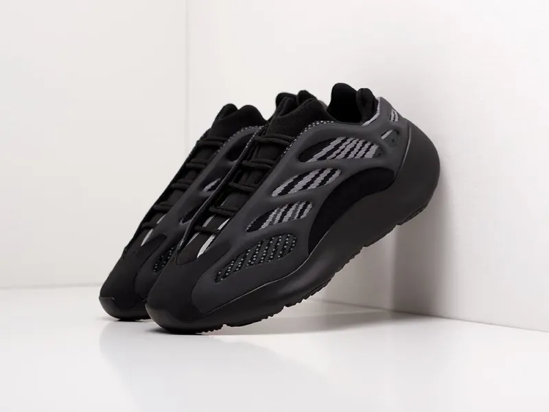 Кроссовки Adidas Yeezy Boost 700 v3 - 19374