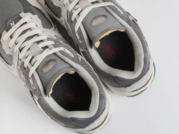 Кроссовки New Balance 2002R - 39549