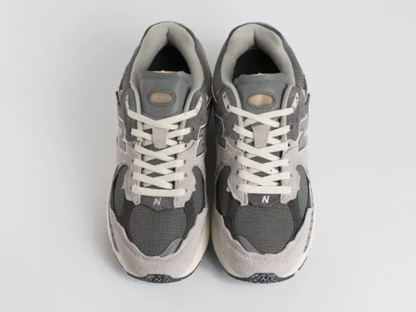 Кроссовки New Balance 2002R - 39549