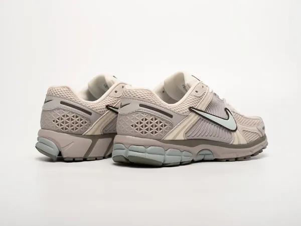 Кроссовки Nike Air Zoom Vomero 5 - 42758