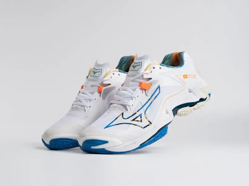 Кроссовки Mizuno Wave Lightning Z8 - 45125