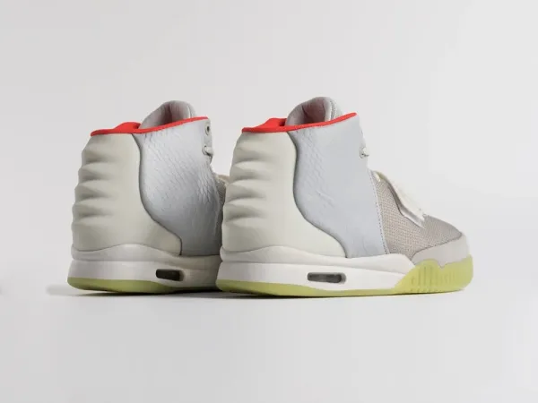 Кроссовки Nike Air Yeezy 2 - 36960