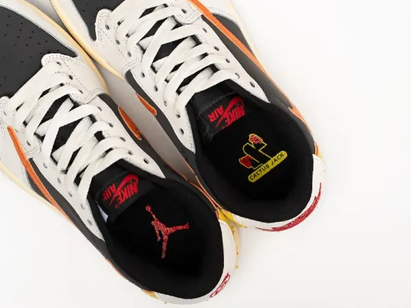 Кроссовки Nike Air Jordan 1 Low x Travis Scott - 40121