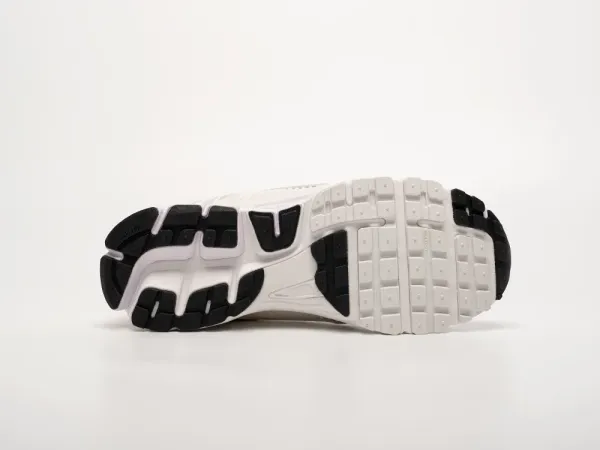 Кроссовки Nike Air Zoom Vomero 5 - 42752
