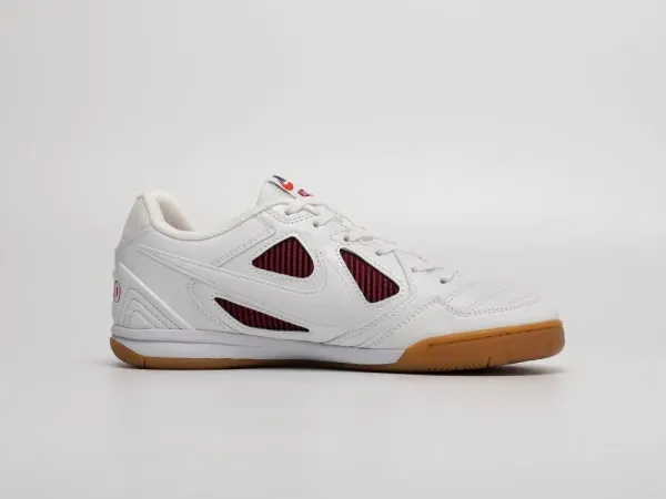 Футбольная обувь Supreme x Nike SB Gato - 40264