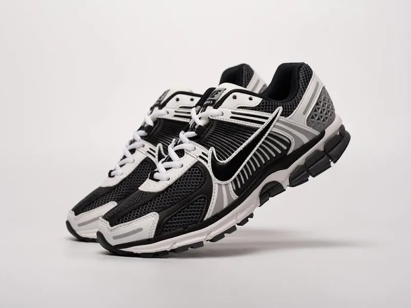 Кроссовки Nike Air Zoom Vomero 5 - 42760