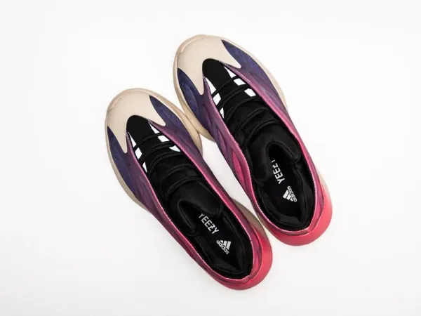 Кроссовки Adidas Yeezy Boost 700 v3 - 31720