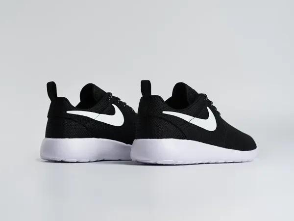 Кроссовки Nike Roshe Run - 1782