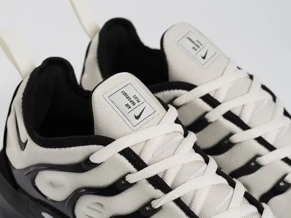 Кроссовки Nike Air VaporMax Plus - 25083