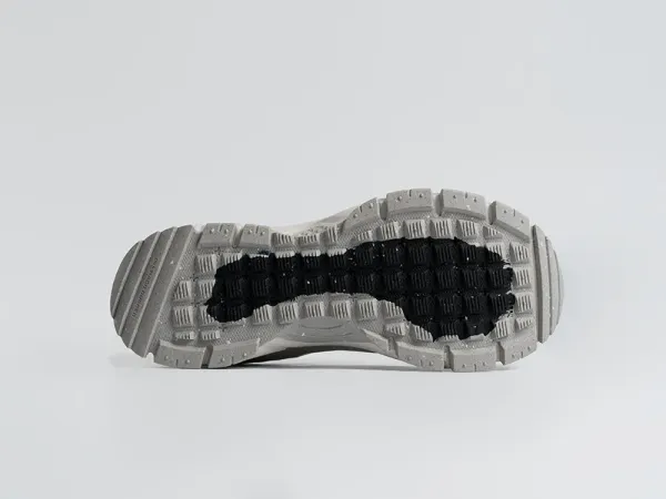 Кроссовки Nike Zoom Vomero 5 Roam - 44759