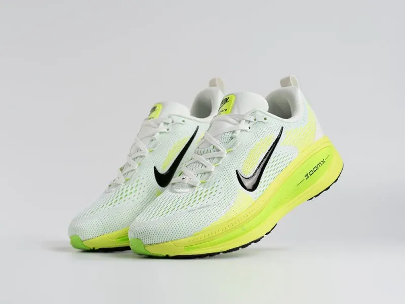 Кроссовки Nike Vomero 18 - 45112