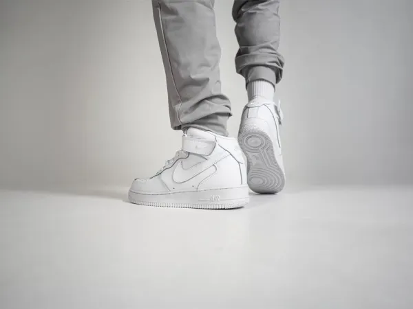 Зимние Кроссовки Nike Air Force 1 Mid - 1484