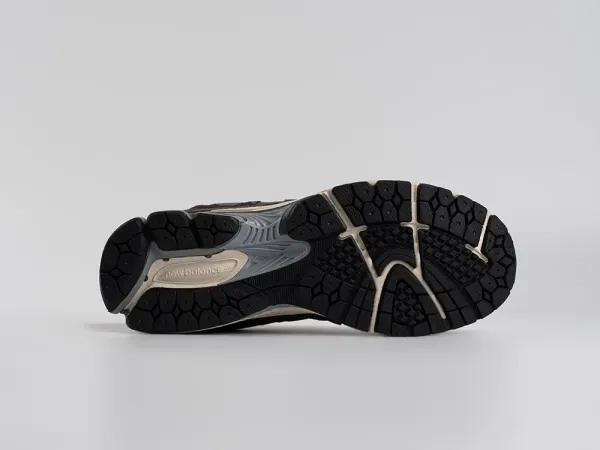 Кроссовки New Balance 2002R - 44875