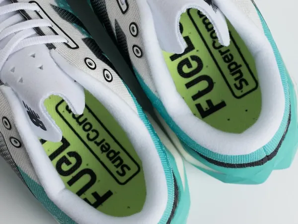 Кроссовки New Balance FuelCell Rebel V4 - 44707