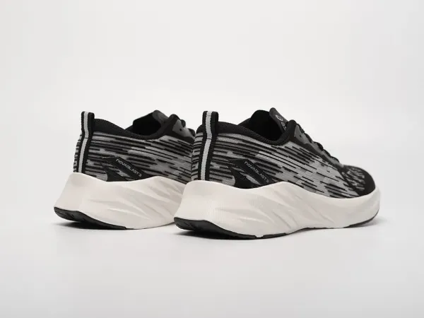 Кроссовки Asics Novablast 3 - 41677