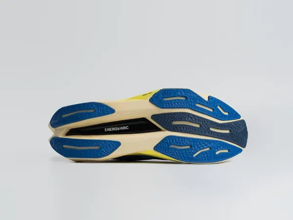 Кроссовки New Balance FuelCell Rebel V4 - 44710