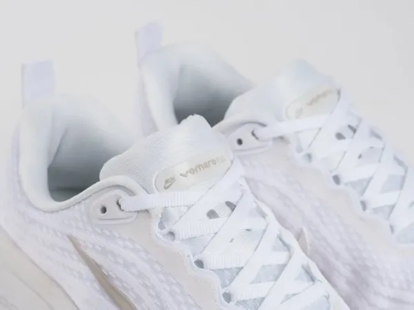 Кроссовки Nike Vomero 18 - 45255