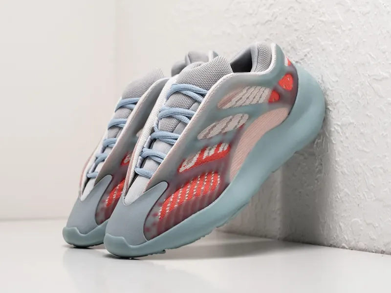Кроссовки Adidas Yeezy Boost 700 v3 - 30636