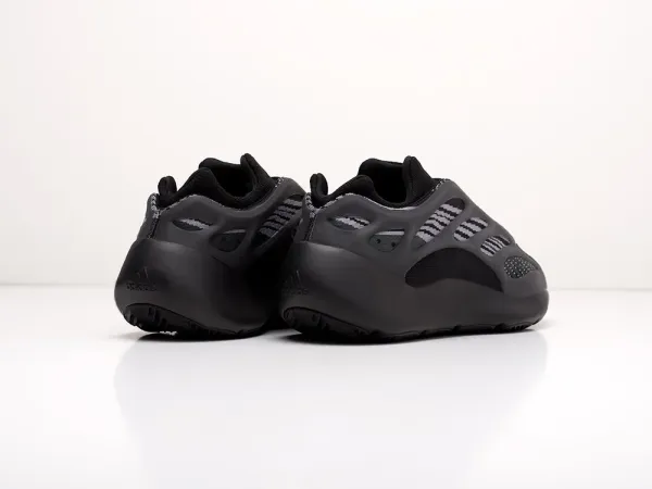 Кроссовки Adidas Yeezy Boost 700 v3 - 19374
