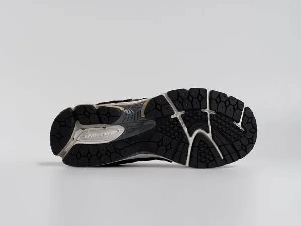 Кроссовки New Balance 2002R - 44880