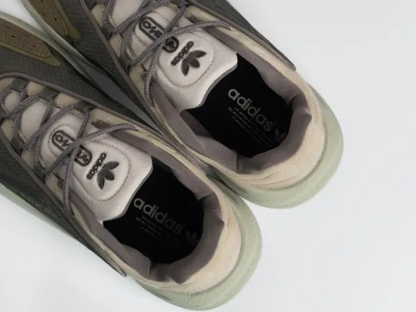 Кроссовки Adidas Ozelia - 43200