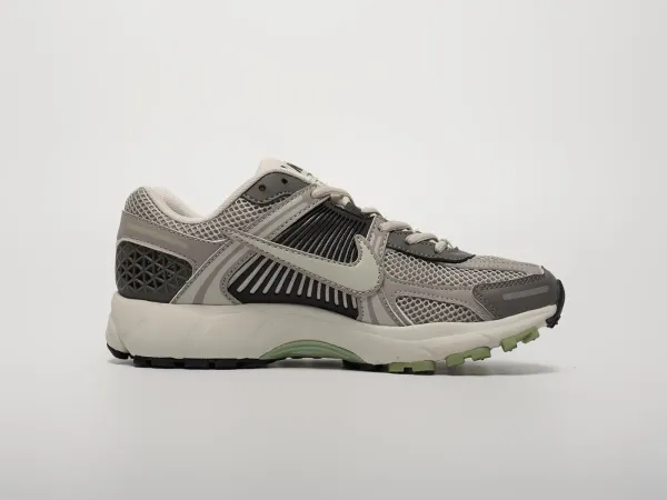 Кроссовки Nike Air Zoom Vomero 5 - 42755
