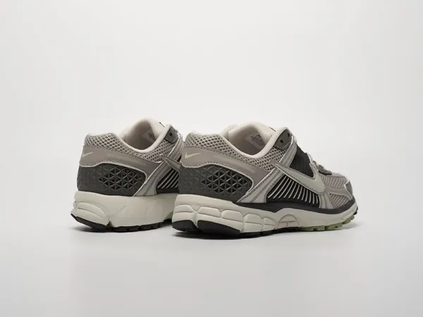 Кроссовки Nike Air Zoom Vomero 5 - 42755