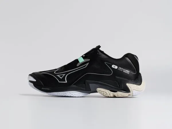 Кроссовки Mizuno Wave Lightning Z8 - 45128