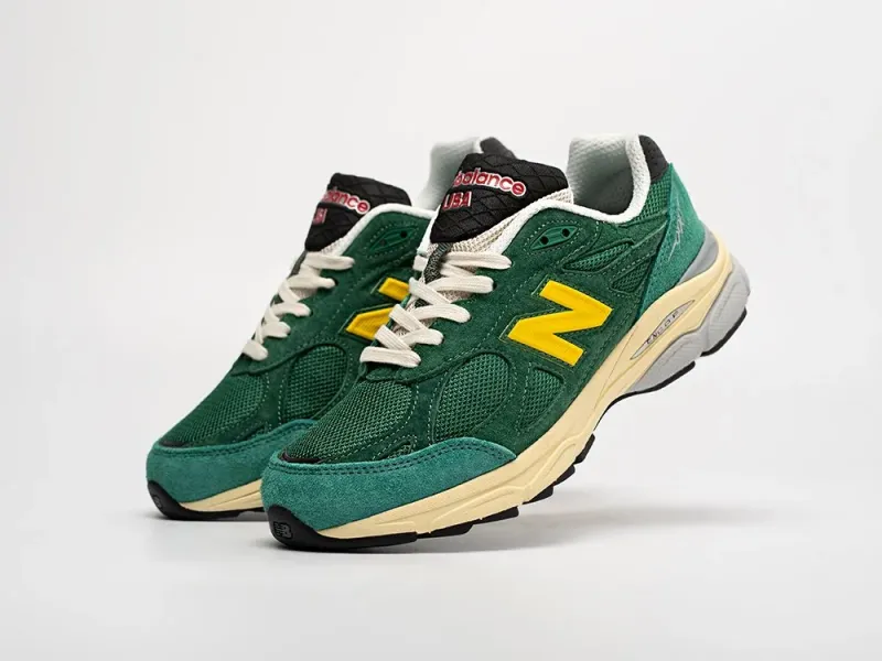 Кроссовки New Balance 990 v3 - 40356