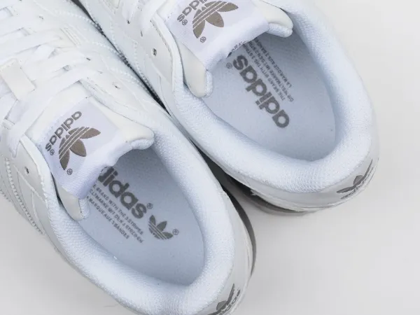 Кроссовки Adidas ZX 700 - 3182
