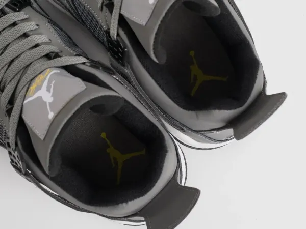 Кроссовки Nike Air Jordan 4 Retro - 28579