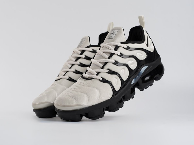 Кроссовки Nike Air VaporMax Plus - 25083
