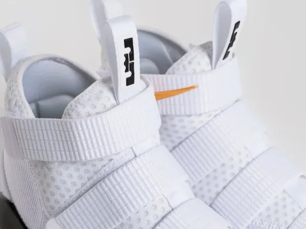 Кроссовки Nike Lebron Soldier 11 - 45589