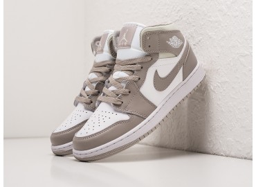 Кроссовки Nike Air J...