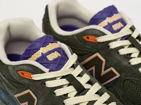 Кроссовки New Balance 990 v3 - 40881
