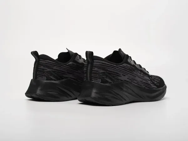 Кроссовки Asics Novablast 3 - 41675