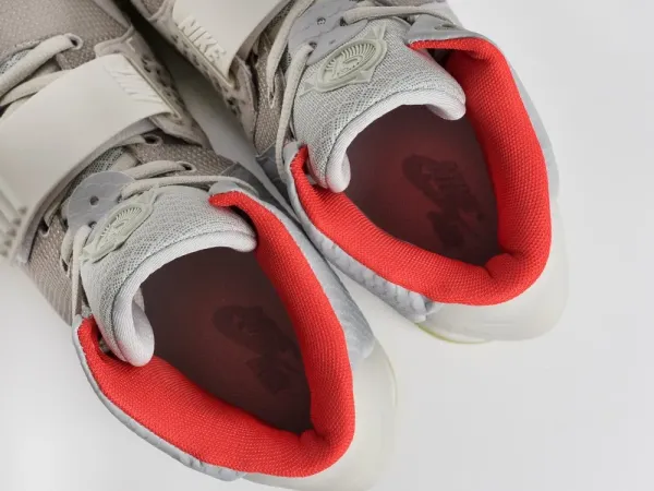 Кроссовки Nike Air Yeezy 2 - 36960