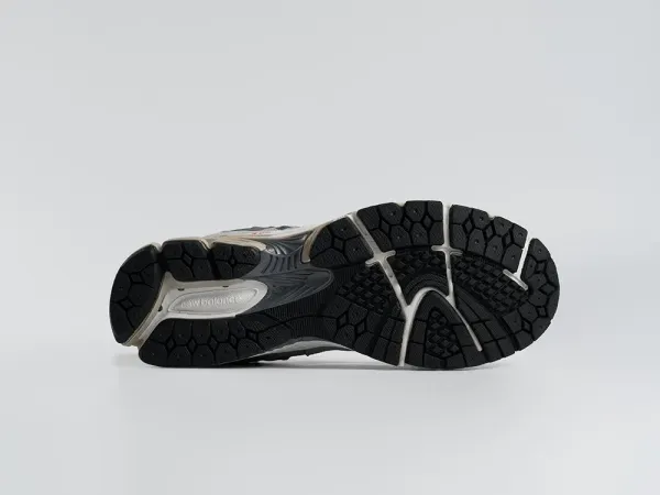 Кроссовки New Balance 2002R - 44876
