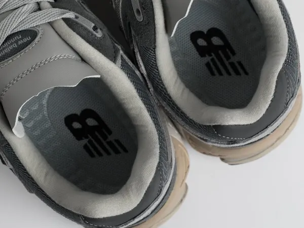 Кроссовки New Balance 2002R - 44876