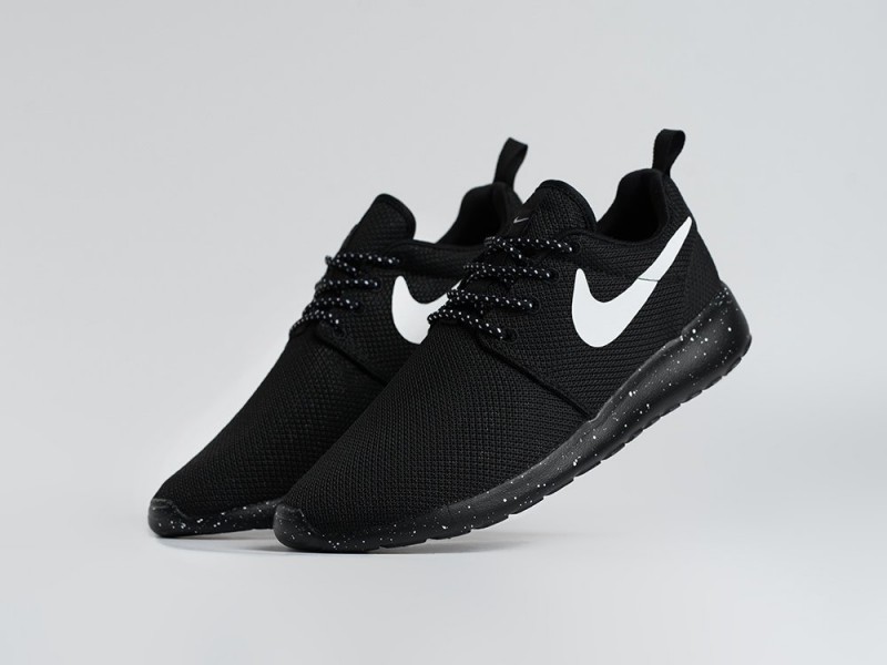 Кроссовки Nike Roshe Run - цвет Черный