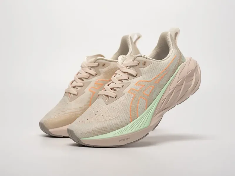 Кроссовки Asics Novablast 4 - 42013