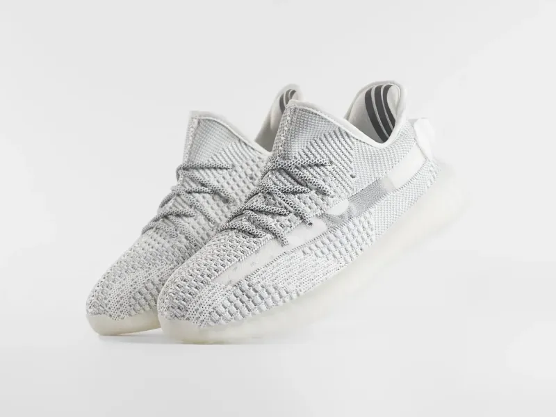 Кроссовки Adidas Yeezy 350 Boost v2 - 18868